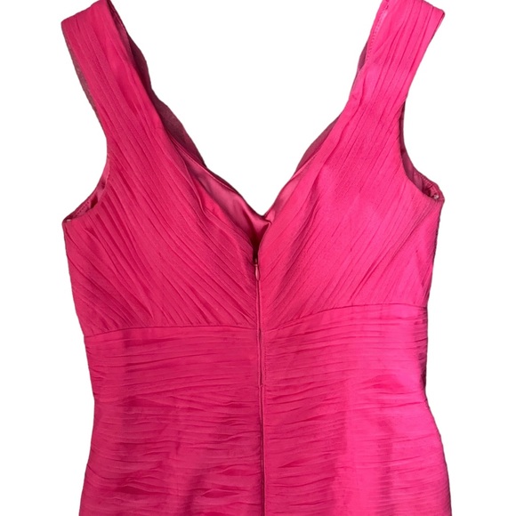 Monique Lhuillier Barbiecore Pink Tulle Double V Mermaid Formal Maxi Gown Size 6 - Picture 11 of 13